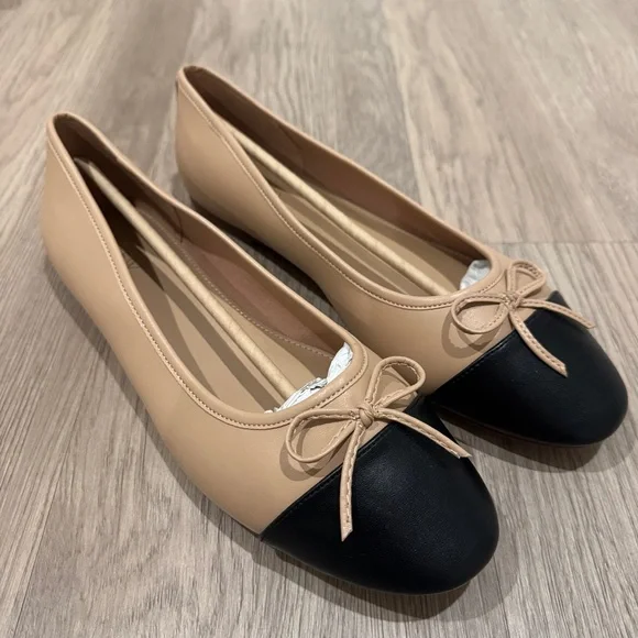 JCrew NEW Classic Two-Tone Ballet Flats in Beige and Black Bow | size 11 - Picture 6 of 11